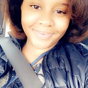 Meet your Posher, Candace